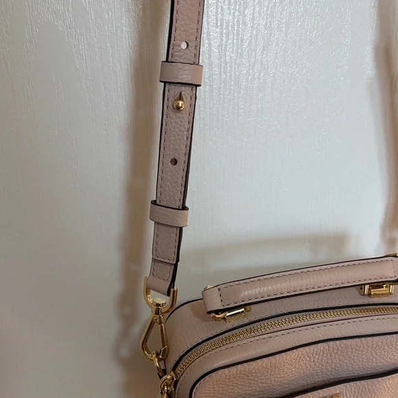 Michael Kors Cream Crossbody Bag - Picture 8 of 9